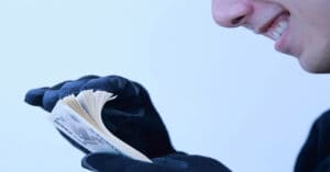 当たらない競馬予想サイト？詐欺から身を守る為の方法５つ徹底解説！